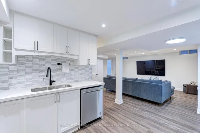 Additional image 41 of 8 Ferdinand Dr