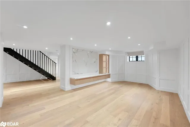 Additional image 37 of 977 Unsworth Ave