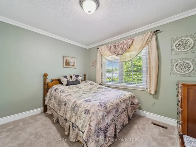 Additional image 27 of 18 Claypine Tr