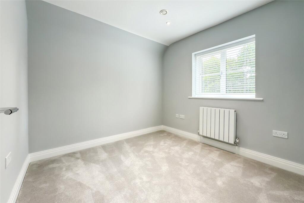 Additional image 25 of Oaklands Lane, Smallford, St. Albans, Hertfordshire, AL4