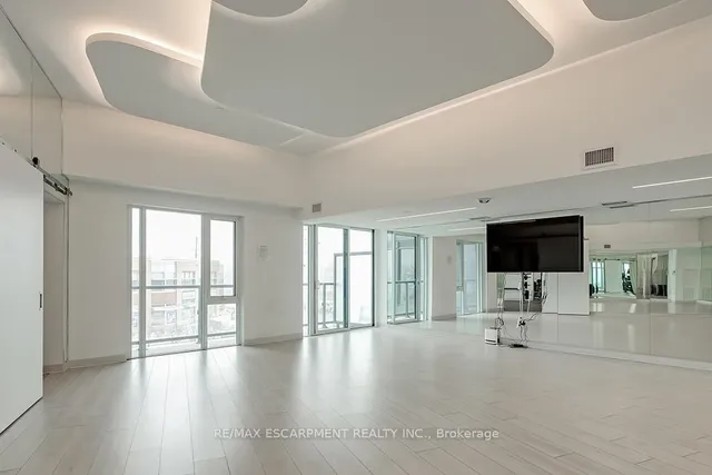 Additional image 21 of 3210 Dakota Common Unit A106