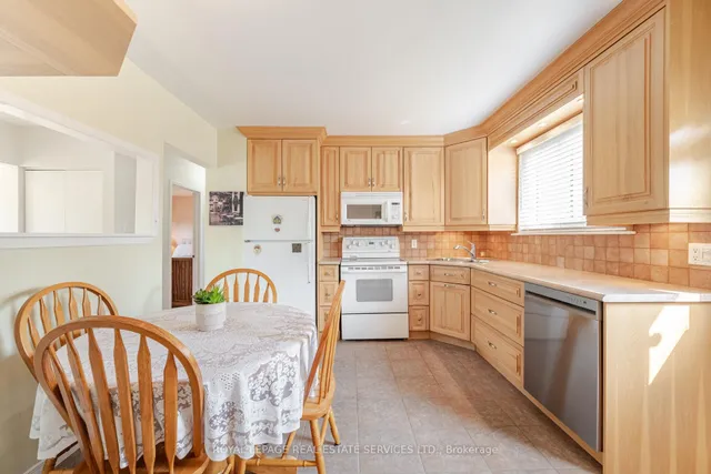 Additional image 16 of 24 Belmont Dr