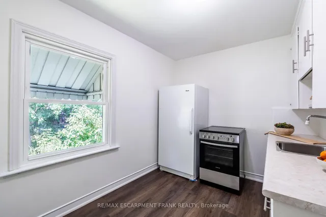 Additional image 20 of 218 East 27th St