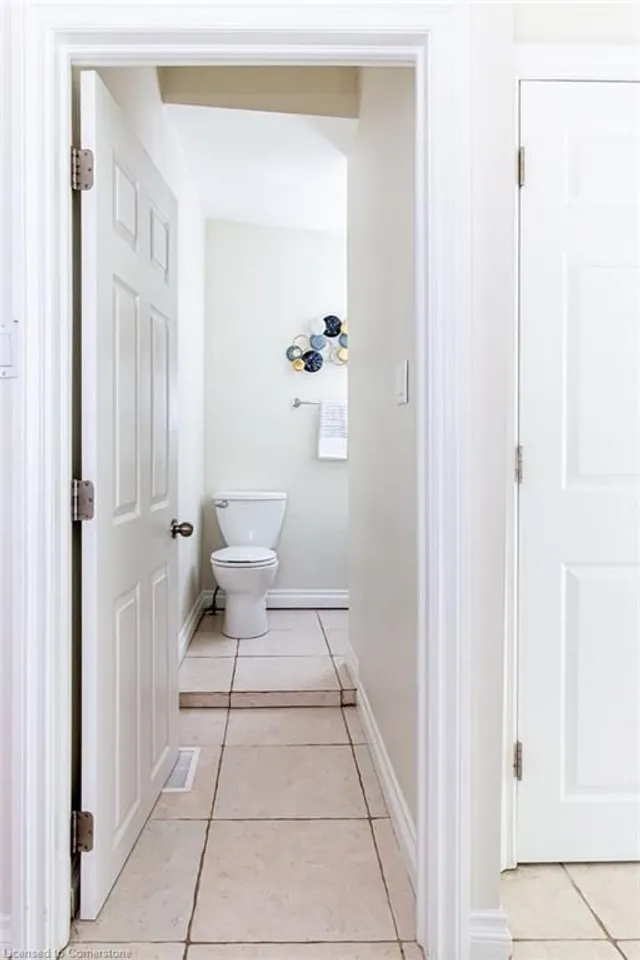 Additional image 19 of 49 Sheaffe St
