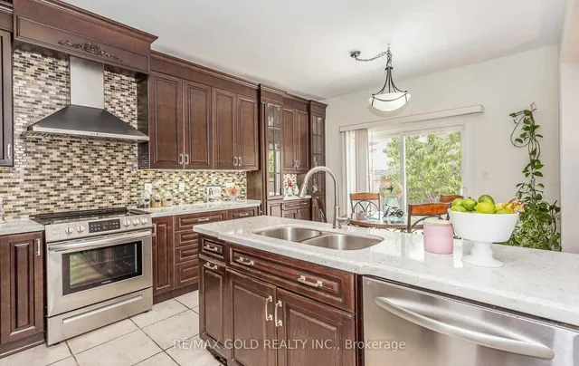 Additional image 17 of 31 Openbay Gdns