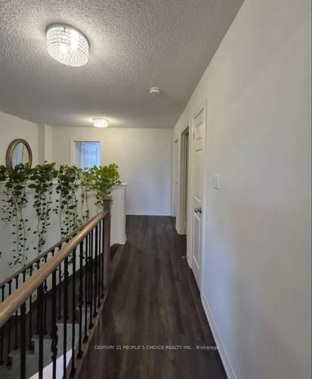 Additional image 37 of 71 Riverwalk Dr