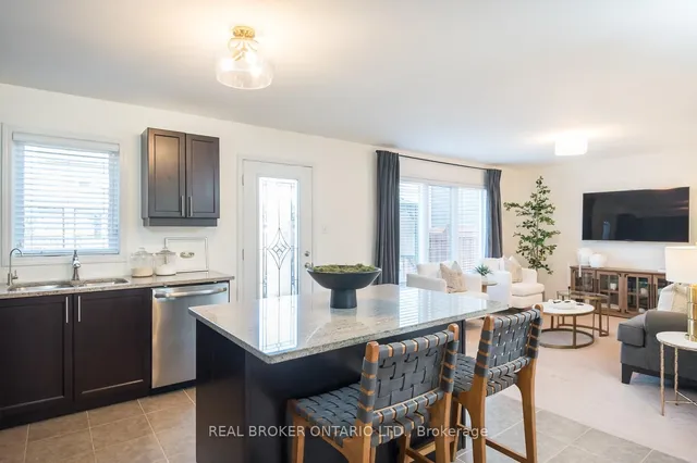 Additional image 13 of 415 Dymott Ave