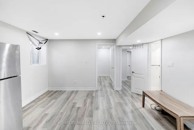 Additional image 26 of 69 Mincing Tr