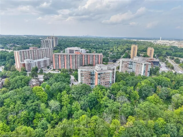 Additional image 5 of 1240 Marlborough Crt Unit 504