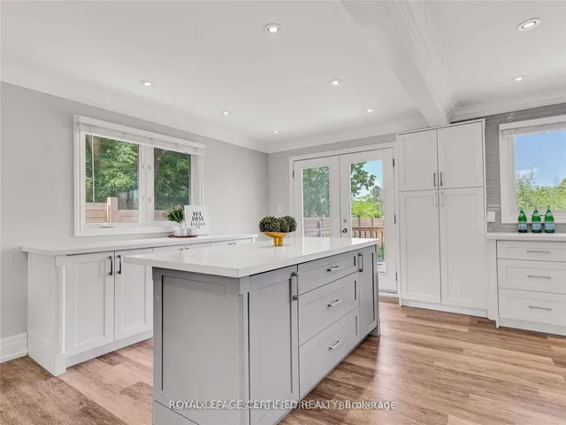 Additional image 9 of 1181 Lowerbase Line