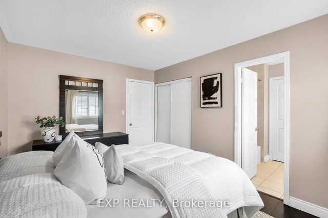 Additional image 26 of 11 Yvonne Dr