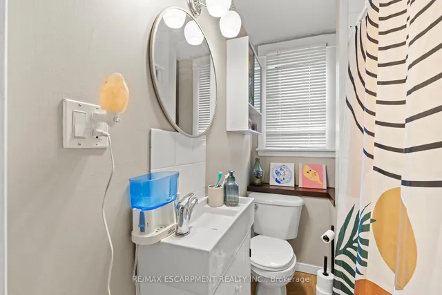 Additional image 26 of 48 Locke St