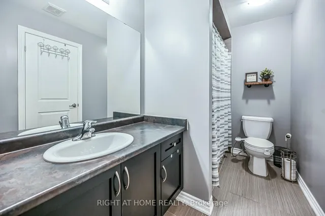 Additional image 34 of 95 Penny Lane