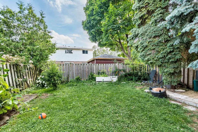 Additional image 39 of 125 Mcmurchy Ave