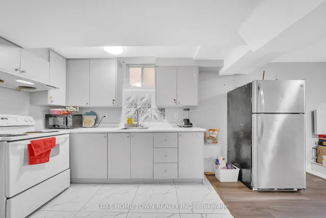 Additional image 36 of 33 Hybrid St