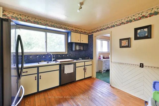 Additional image 10 of 37 Sunrise Cres