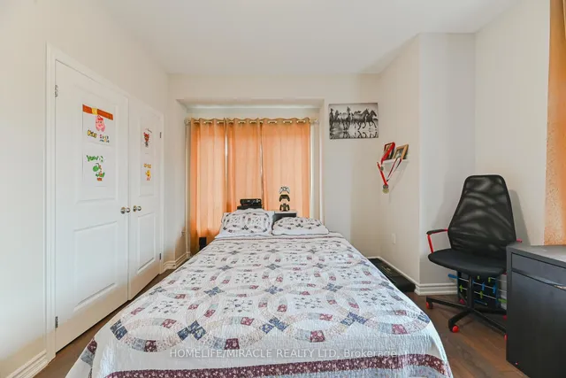 Additional image 40 of 9 Bavenden Cres