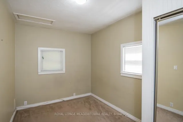 Additional image 18 of 99 Commercial St