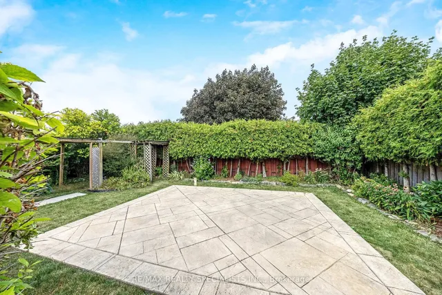 Additional image 40 of 212 Memorial Ave