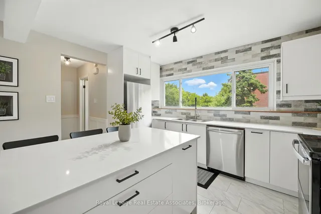 Additional image 14 of 400 Bloor St Unit 69