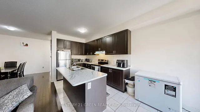 Additional image 14 of 30 Canary Clse