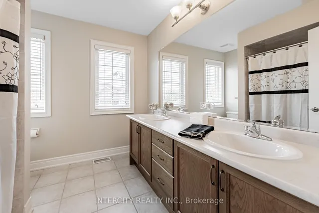 Additional image 25 of 21 Armani Lane