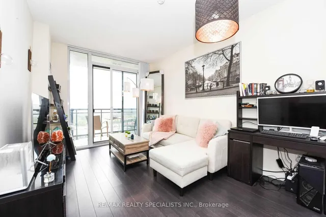 Additional image 6 of 5033 Four Springs Ave Unit 1418