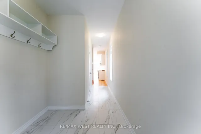 Additional image 9 of 1424 National Common