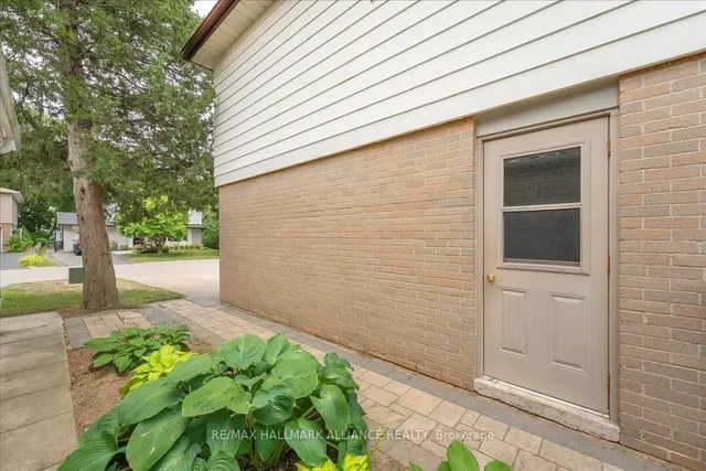 Additional image 36 of 26 Lockton Cres