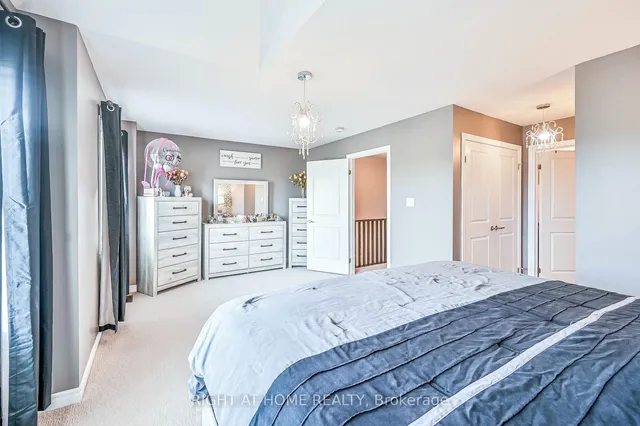 Additional image 33 of 95 Penny Lane