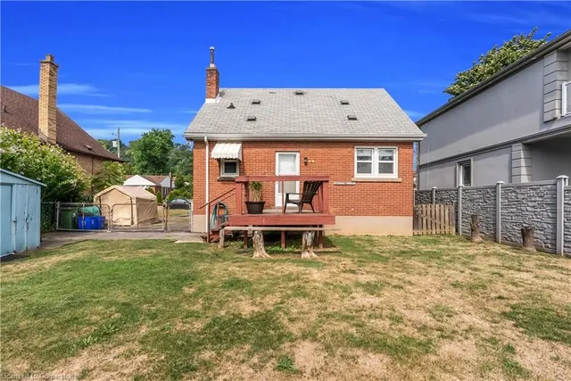 Additional image 36 of 59 Cloverdale Ave