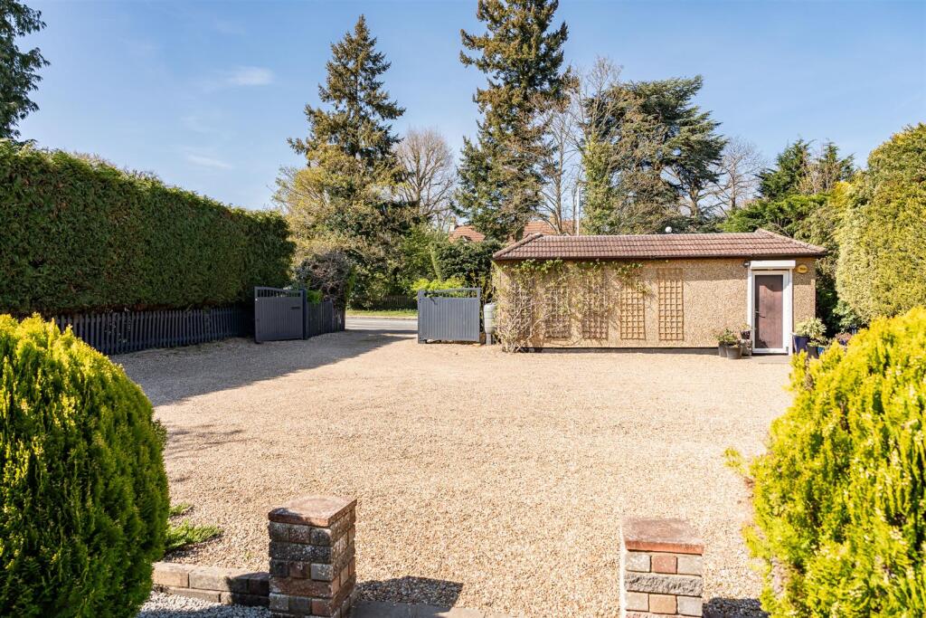 Additional image 20 of Mardley Hill, Welwyn