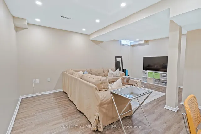 Additional image 34 of 506 Taylor Cres
