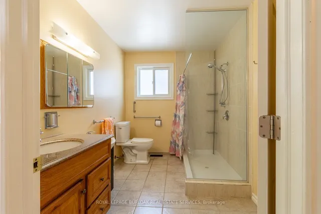 Additional image 11 of 3072 Parkgate Cres