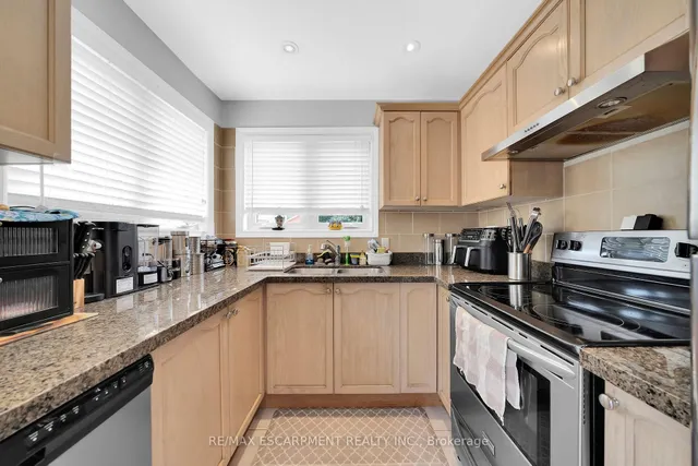 Additional image 18 of 2 Tyler Dr