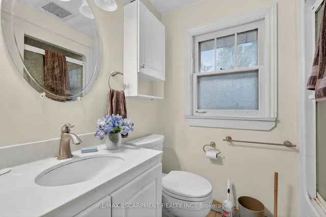 Additional image 27 of 626 George St