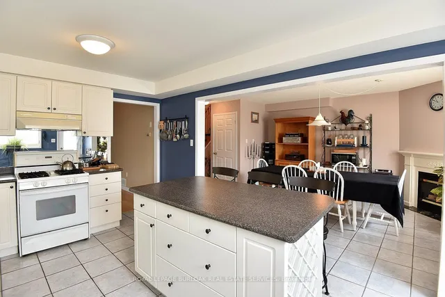 Additional image 14 of 4002 Jarvis Cres