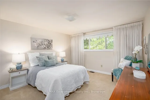 Additional image 15 of 231 BARRYMORE Crt