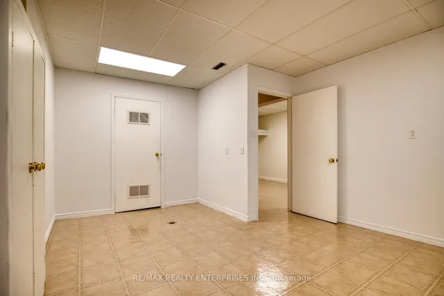 Additional image 32 of 75 Lakecrest Tr