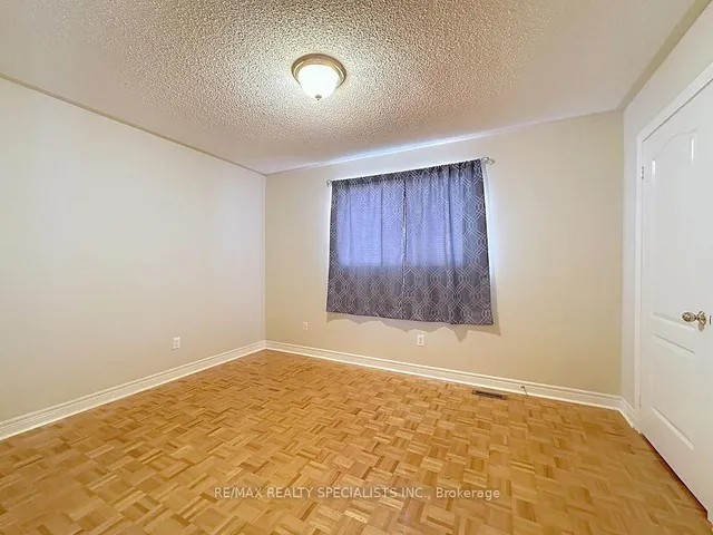 Additional image 35 of 9 Siesta Crt