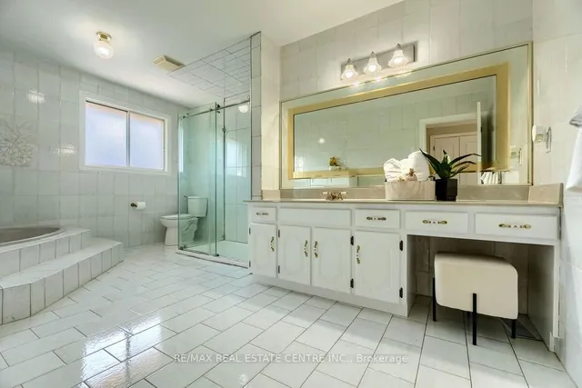 Additional image 26 of 16 Vogue Crt