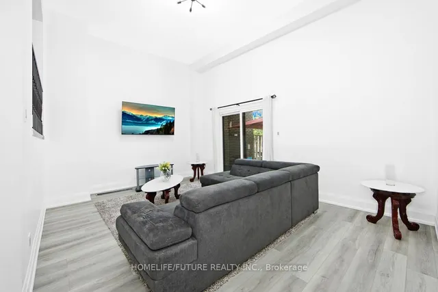 Additional image 4 of 4020 Brandon Gate Dr Unit 2