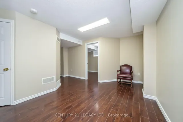 Additional image 37 of 11 Nathaniel Cres