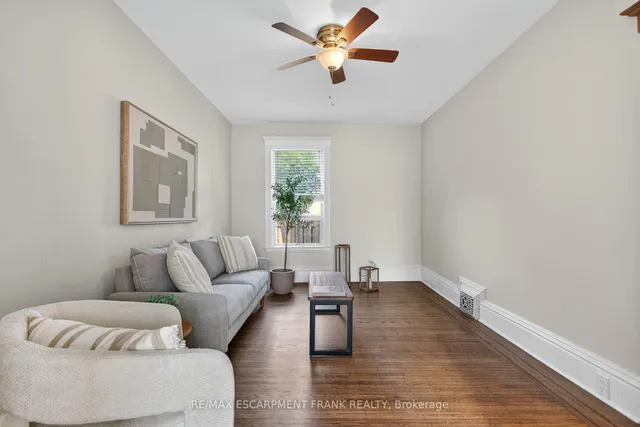 Additional image 17 of 84 RAY St