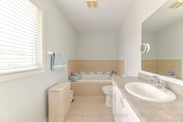 Additional image 28 of 63 Hiberton Cres