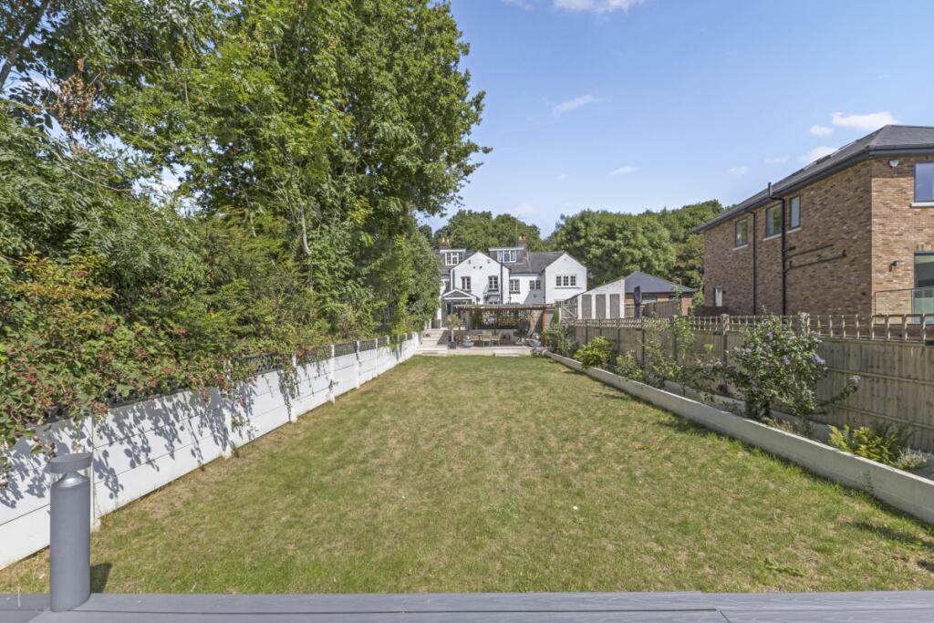 Additional image 24 of West Common Harpenden AL5