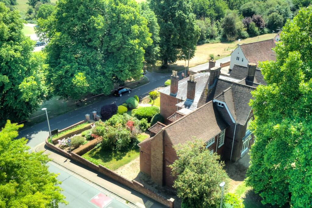 Additional image 8 of West Common, Harpenden, Hertfordshire, AL5