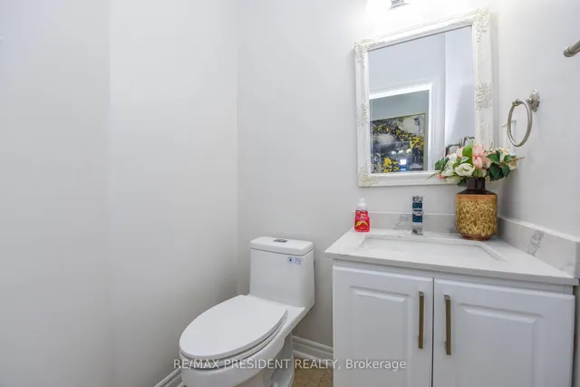 Additional image 10 of 39 Pantomine Blvd