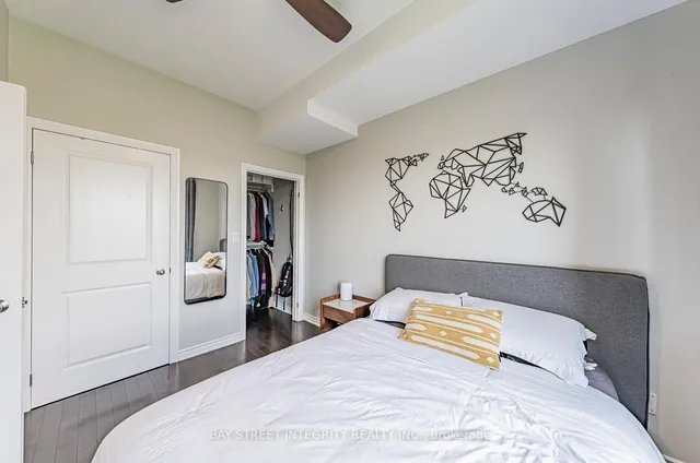 Additional image 33 of 5327 Upper Middle Rd Unit 307