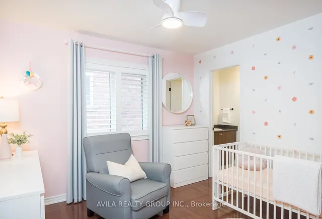 Additional image 37 of 319 Bessborough Dr